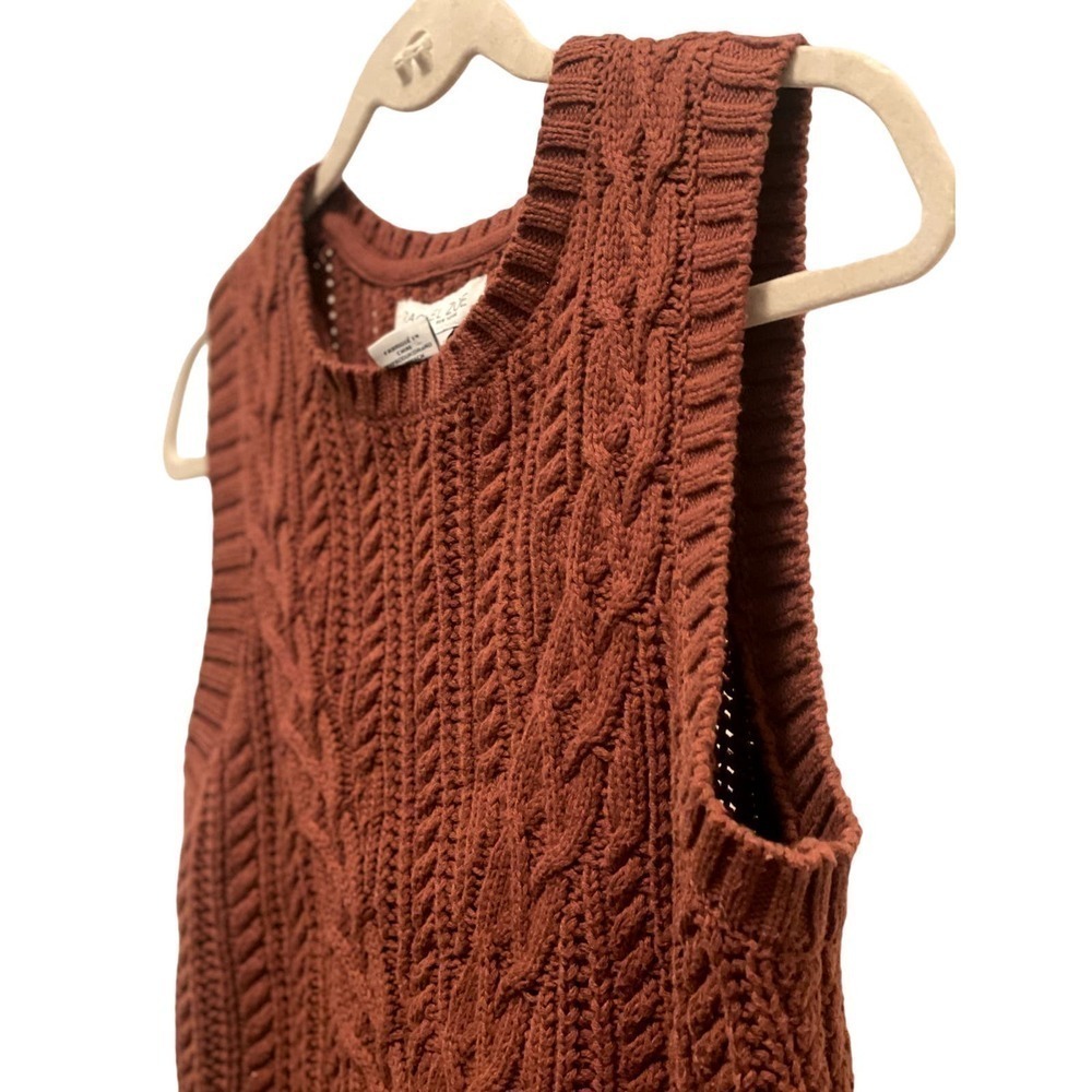 Rachel and Zoe Brown Soft Knit Lightweight Sleeveless Sweater